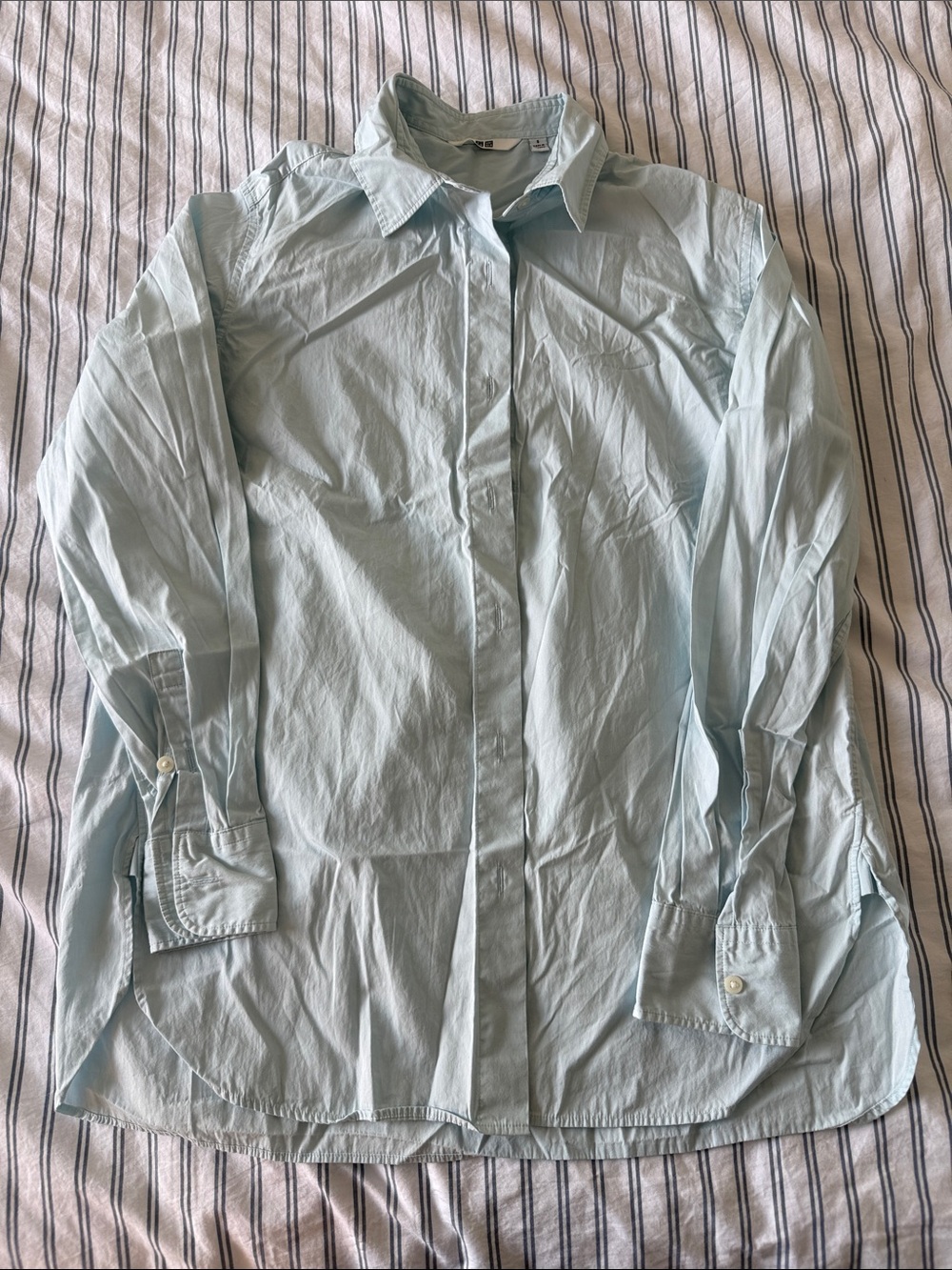 Uniqlo Pale Blue Long-Sleeve Dress Shirt